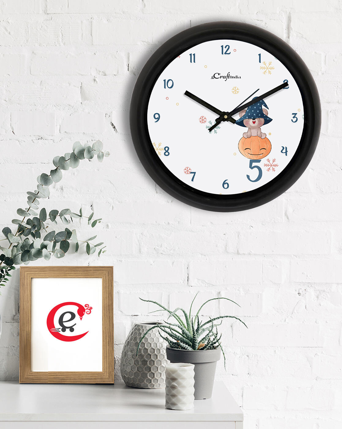 Clocks | Graphic Print Round Analog Wall Clock Clocks Clocks